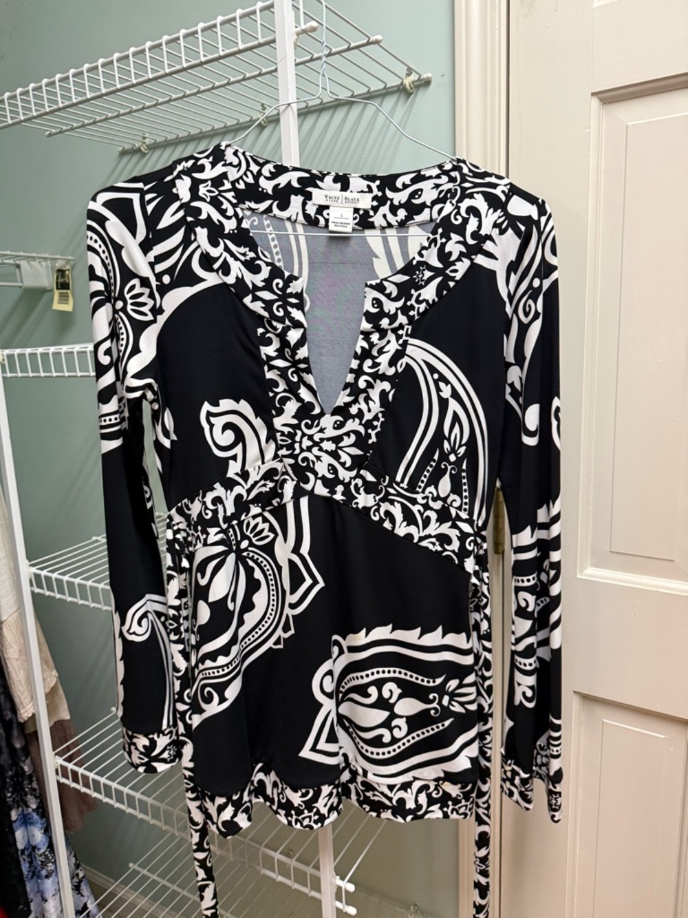 White House Black Market Black and White V-Neck Blouse